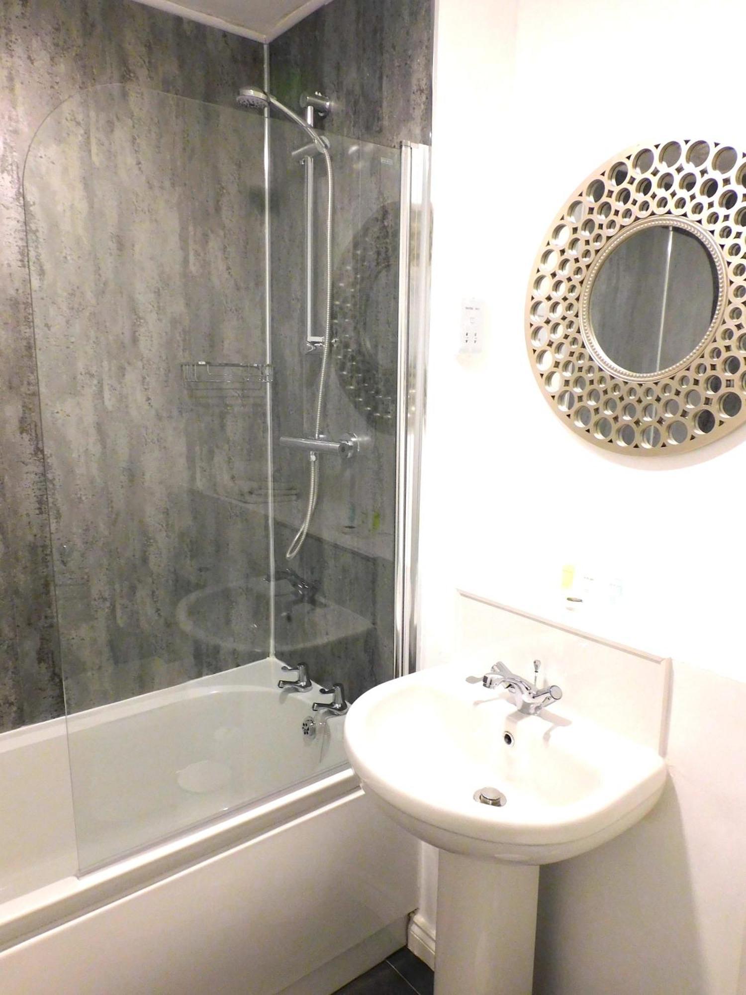 Newly Refurbished 1 Bed Apt In Hamilton Close To Station And Local Amenities Exteriér fotografie